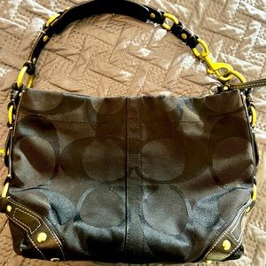 Authentic Coach Carly HoBo Bag!